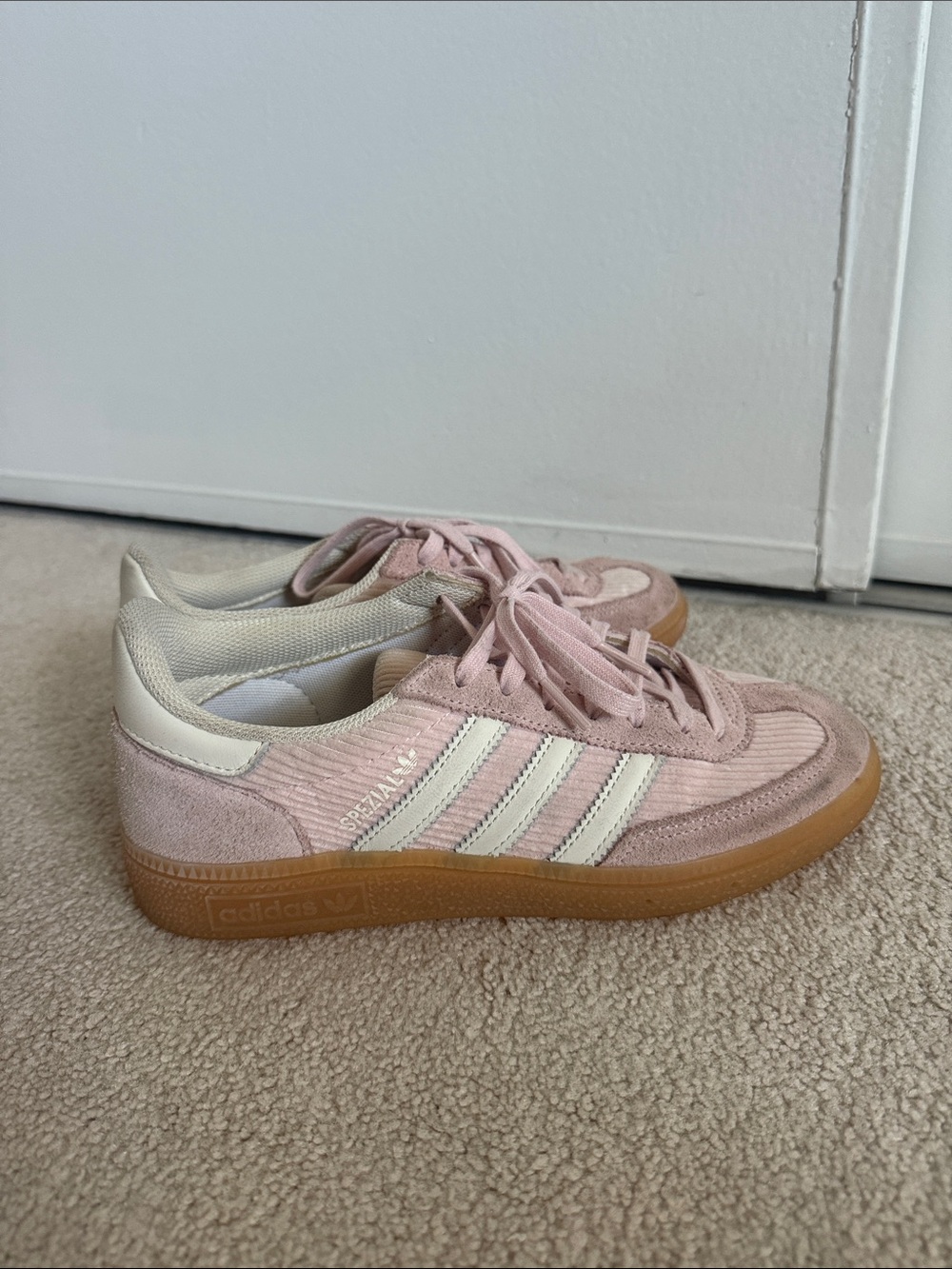Pink adidas - Picture 4 of 4
